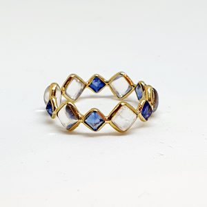 Square Sapphire Ring With Moonstone In 18Kt Yellow Gold