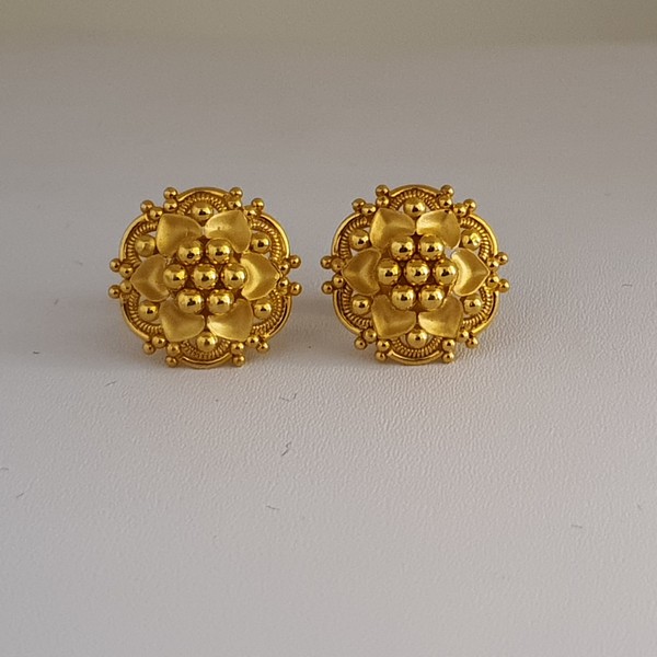 Plain Gold Earrings (3.400 Grams)/ Gold Ear Tops