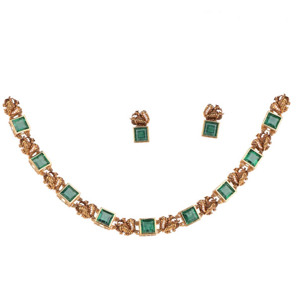 Handcrafted Emerald Necklace and Tops in 22K Gold