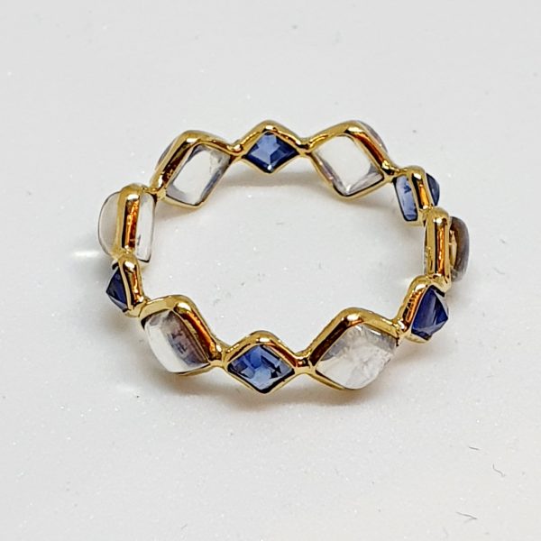 Square Sapphire Ring With Moonstone In 18Kt Yellow Gold