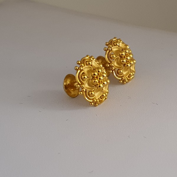 Plain Gold Earrings (3.400 Grams)/ Gold Ear Tops