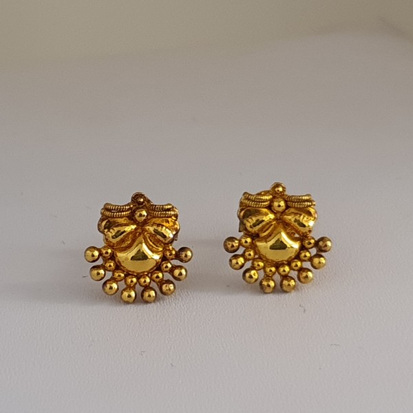 22Kt Plain Gold Earrings (2.580 Grams)/ Gold Ear Tops