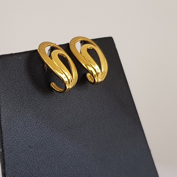 22Kt Plain Gold Earrings (4.880 Grams)/ Ear Studs