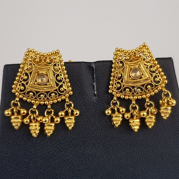 Plain Gold Earrings (6.840 Grams) in 22Kt Yellow Gold