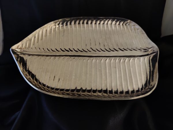 Traditional Silver Banana Leaf Plate ( 258 gms )