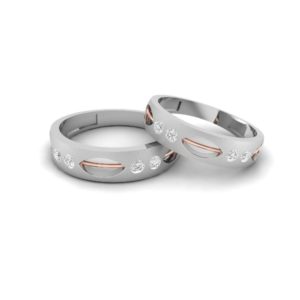 Couple Rings in Platinum and 18K Gold with Diamonds(0.09 Ct)